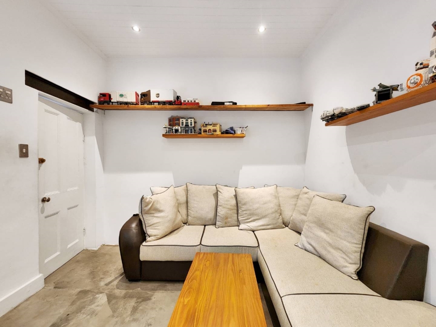 7 Bedroom Property for Sale in Sea Point Western Cape